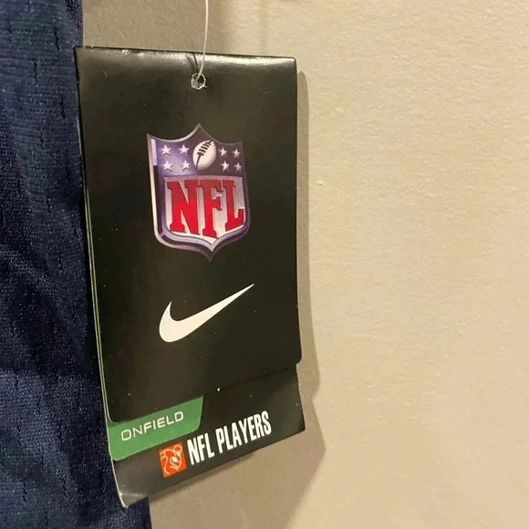 Seattle Seahawks Russel Wilson NFL Jersey - Youth XXL - Picture 3 of 8